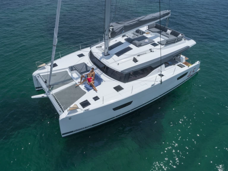YachtCharter in Le Marin - Fountaine Pajot Elba 45 auf SamBoat