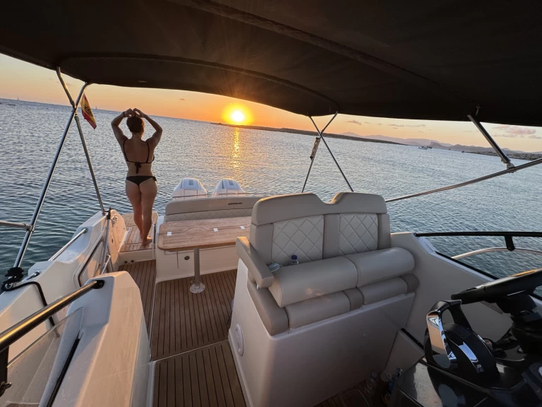 Boot mieten Ibiza Town günstig Activ 875 Sundeck