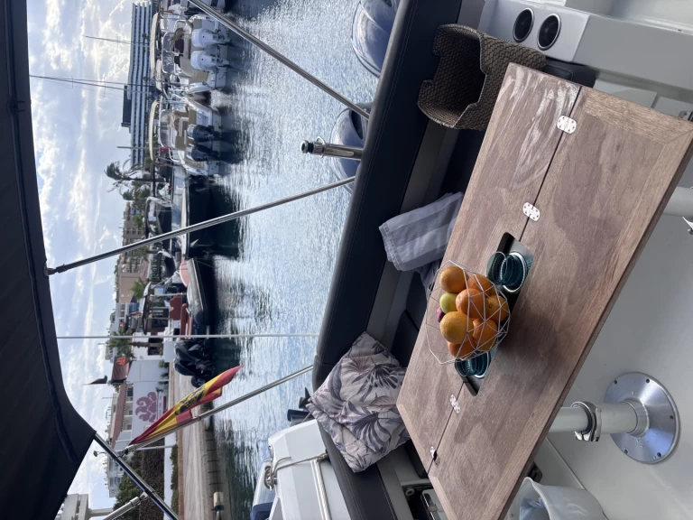 Vermietung Motorboot Jeanneau mit Führerschein