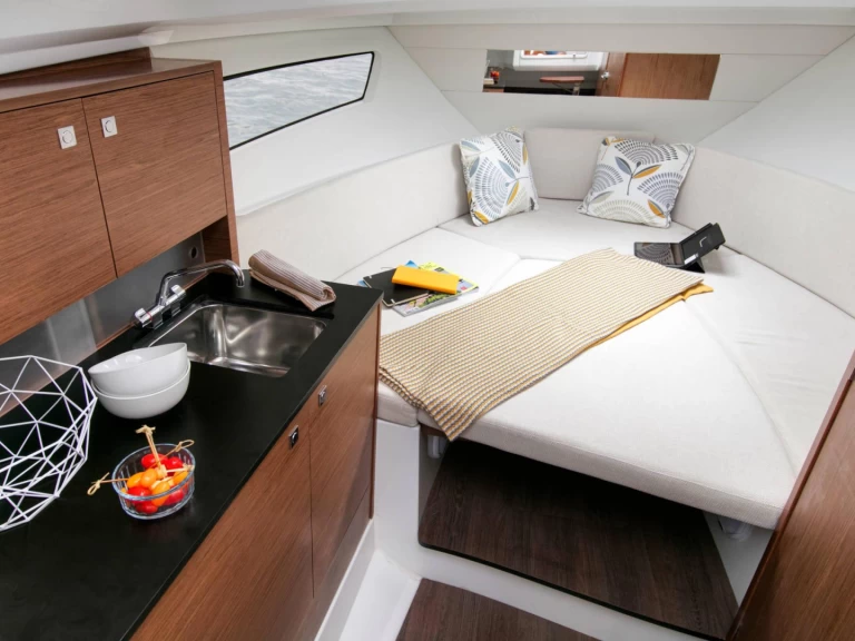 YachtCharter in Alcocéber - Jeanneau Cap Camarat 9.0 WA auf SamBoat