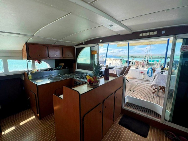 Boot mieten San Blas Islands günstig Lagoon Switch 570