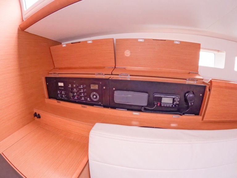 Bootsverleih Jeanneau Sun Odyssey 519 San Miguel De Abona Samboat