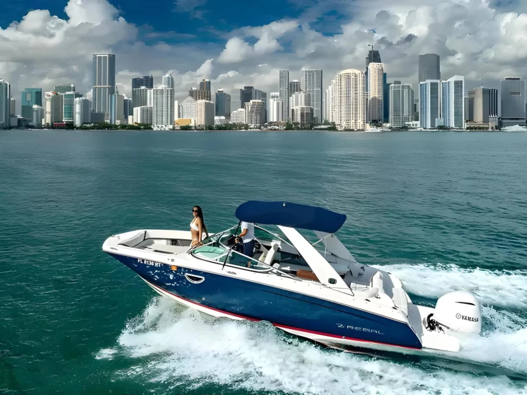YachtCharter in Miami Beach - Régal Regal 27 Fasdeck auf SamBoat