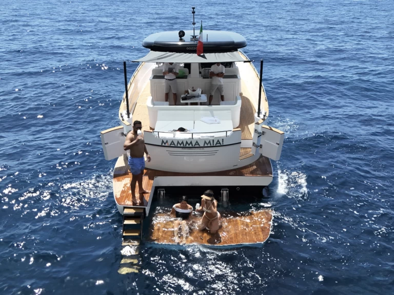 Motorboot mit oder ohne Skipper Apreamare mieten in Neapel