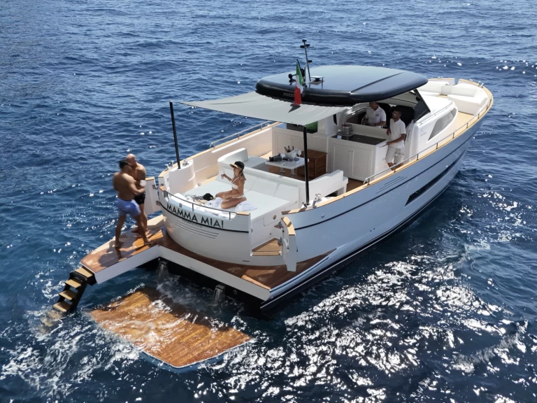 Motorboot mieten in Neapel zum besten Preis