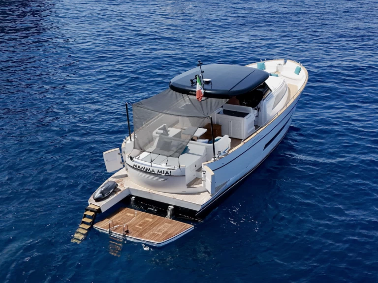 Ein Apreamare GOZZO 45 "MAMMA MIA!" mieten in Neapel