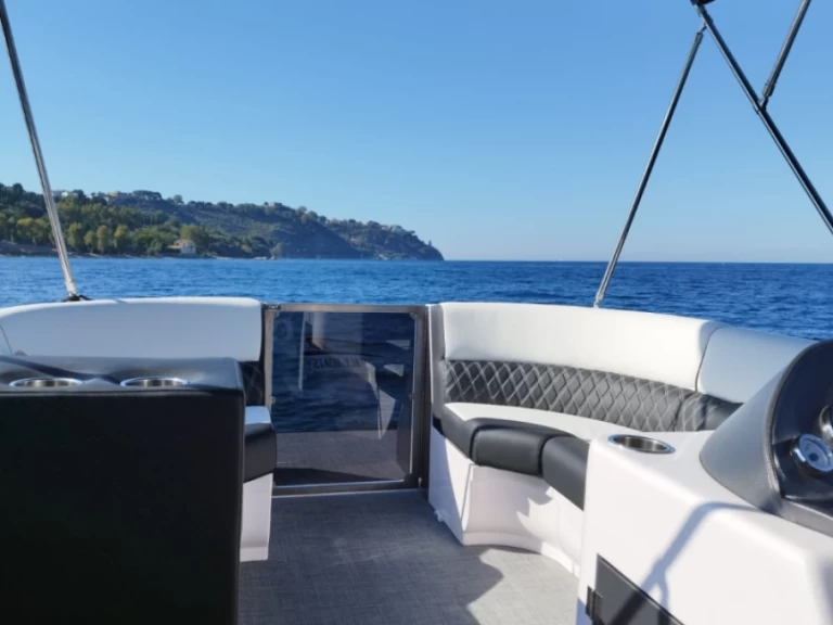 Swiss-Boat/Italy Boat Funlounger 8.5 mieten Milazzo