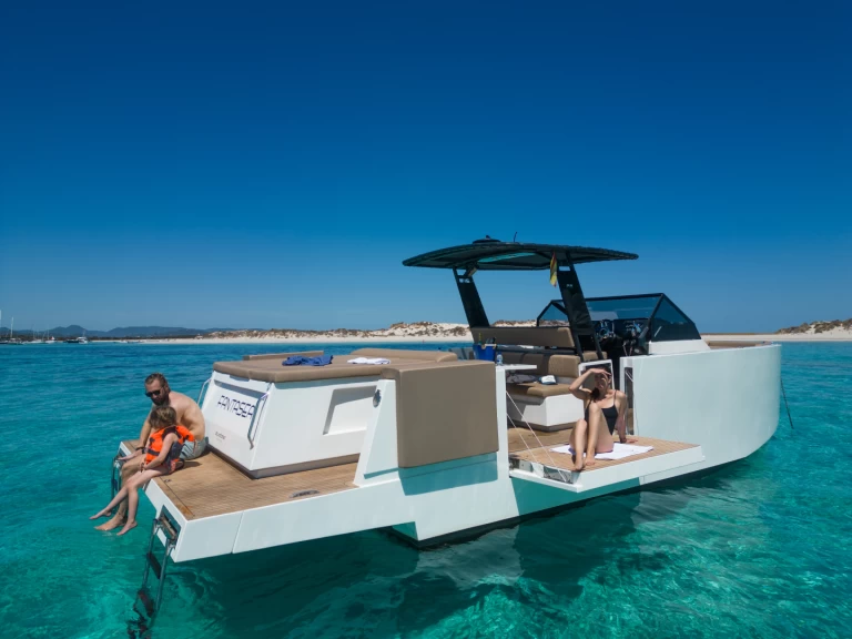 Motorboot mieten in Sant Antoni de Portmany - De Antonio  D33