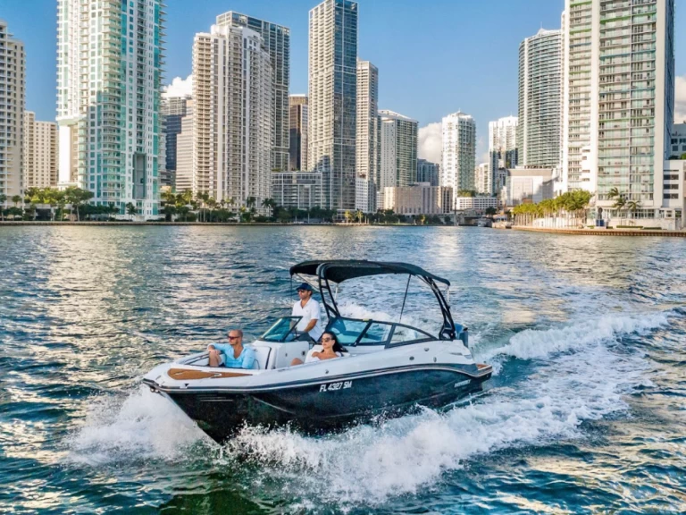 Motorboot mieten in Miami Beach - Monterey 27