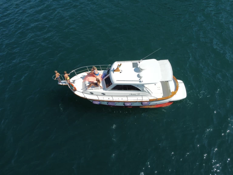 Motorboot mit oder ohne Skipper Sciallino mieten in Lovere