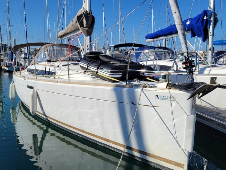 YachtCharter in Saint-Quay-Portrieux - Jeanneau Sun Odyssey 379 Dl auf SamBoat