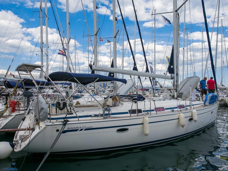 YachtCharter in Split - Bavaria Bavaria 42 Cruiser auf SamBoat