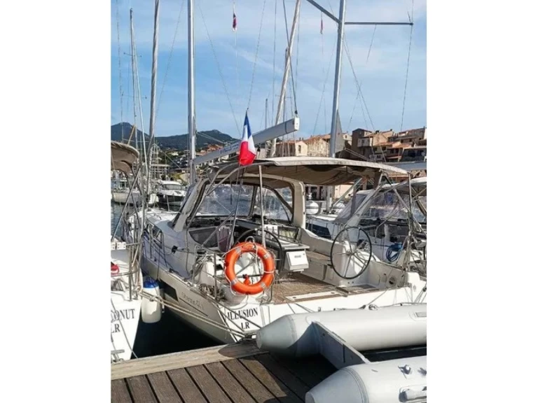 Bootsverleih Bénéteau Oceanis 41.1 Gouviá Samboat