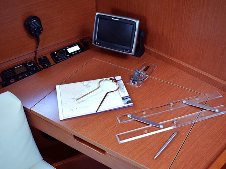 Vermietung Segelboot Bénéteau mit Führerschein