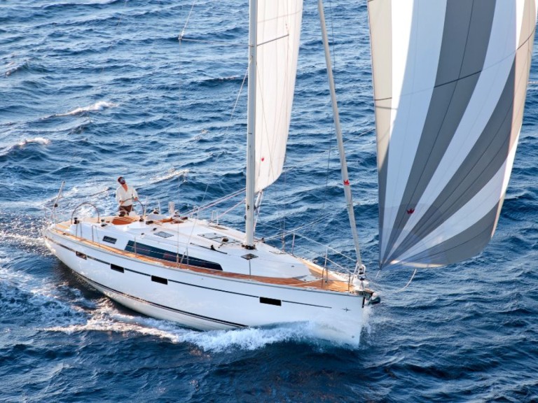 Ein Bavaria Cruiser 41 mieten in Álimos