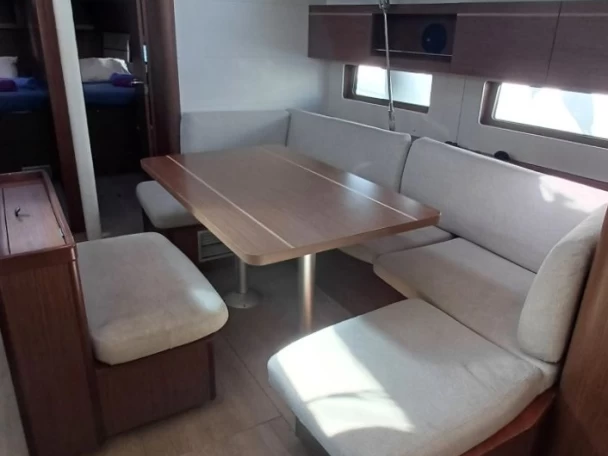 Vermietung Segelboot Bénéteau mit Führerschein