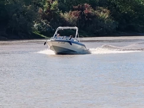 Motorboot mit oder ohne Skipper Sunbird mieten in Bordeaux