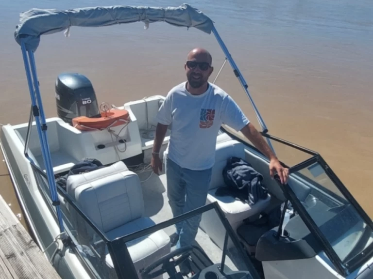 Motorboot mieten in Bordeaux zum besten Preis