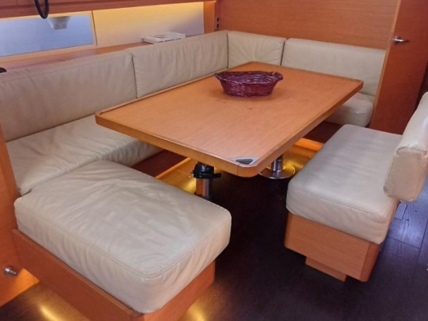YachtCharter in Lefkáda - Dufour Dufour 470 auf SamBoat