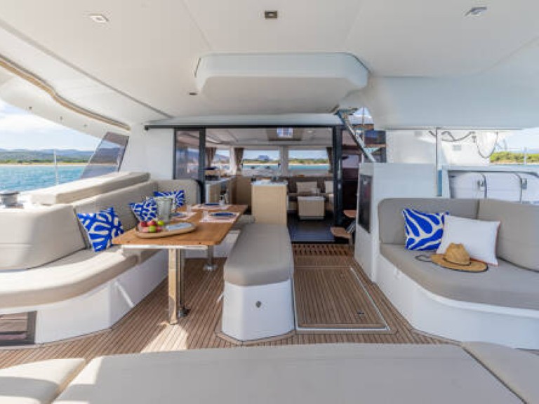 Ein Fountaine Pajot Fountain Pajot FP 44 mieten in Paros (Insel)