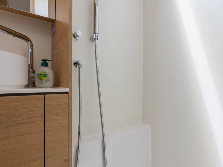 Ein Elan Impression 45 mieten in Split