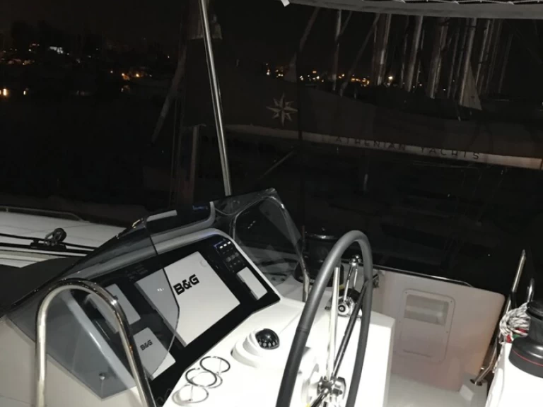 Lagoon Lagoon 450 F mieten Álimos