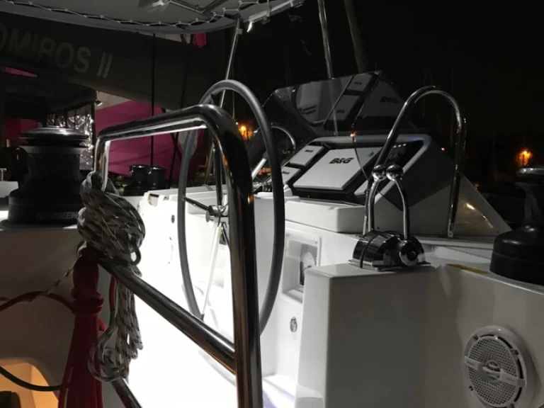 Ein Lagoon Lagoon 450 F mieten in Álimos