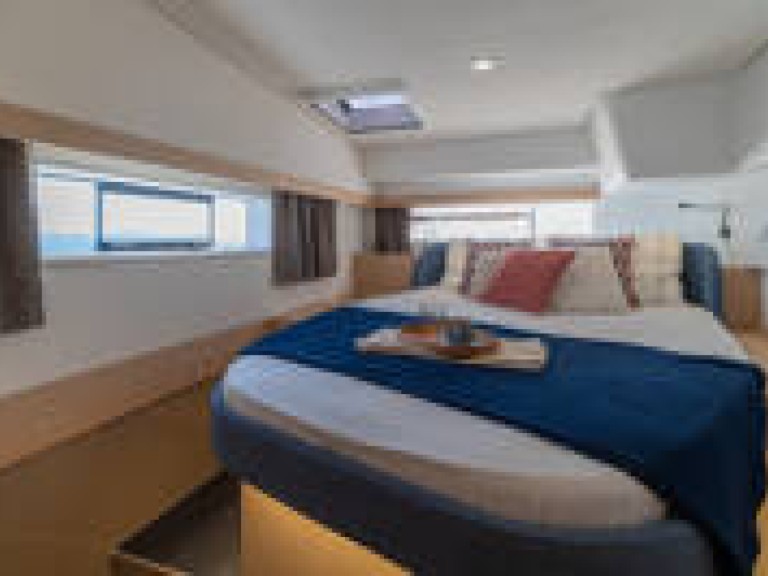YachtCharter in Paros (Insel) - Fountaine Pajot Fountaine Pajot New 44 auf SamBoat