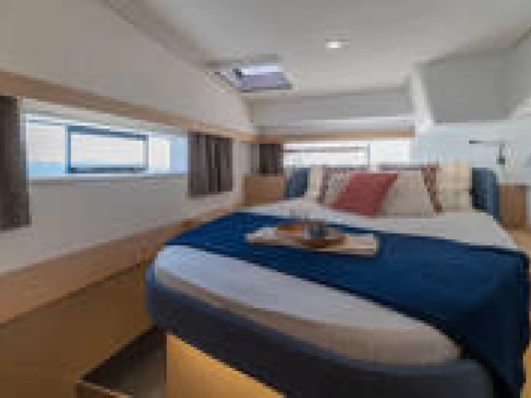 YachtCharter in Paros (Insel) - Fountaine Pajot Fountaine Pajot New 44 auf SamBoat
