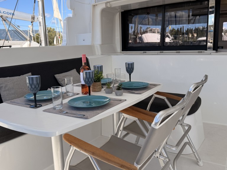 Ein Lagoon Lagoon 46 mieten in Gouviá