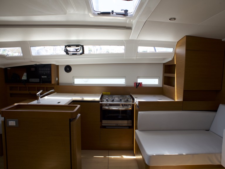 Jeanneau Sun Odyssey 41 mieten Skiathos
