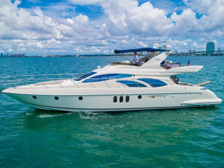 Azimut Azimut 62 Fly mieten Miami Beach