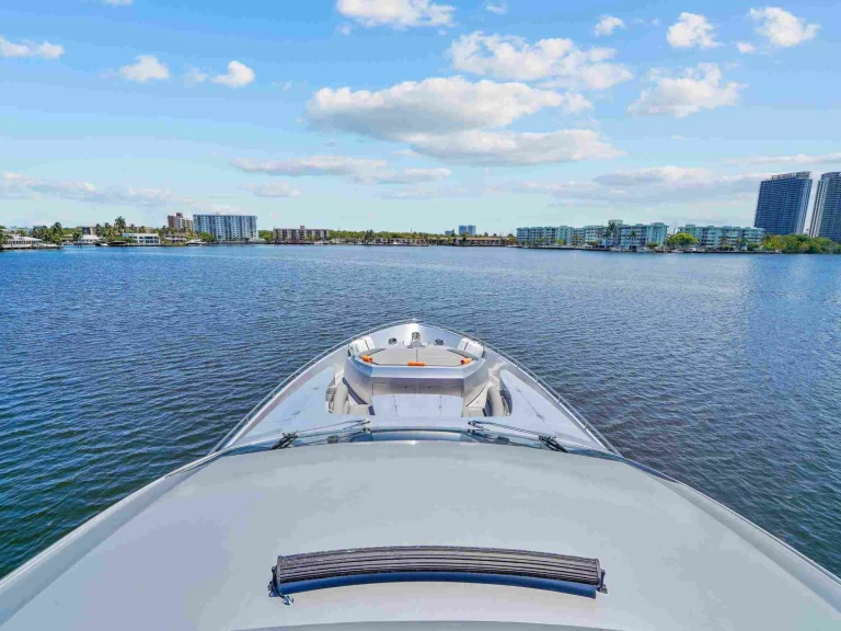 YachtCharter in Miami Beach - Pershing Pershing 94' auf SamBoat