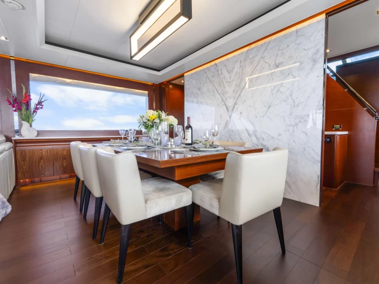 Vermietung Yacht Horizon mit Führerschein