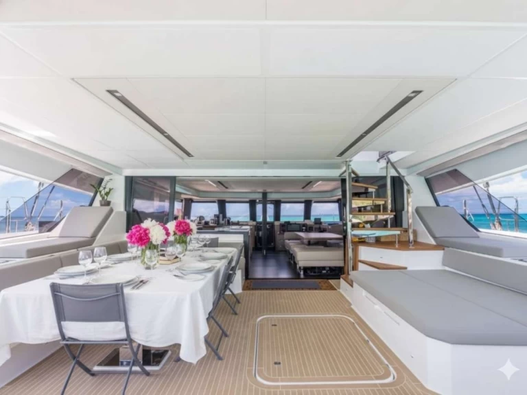 Yacht mieten in St. Vincent und die Grenadinen - Fountaine Pajot ADEONA