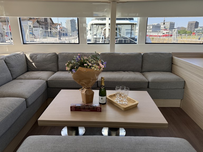 Katamaran mieten in Álimos zum besten Preis