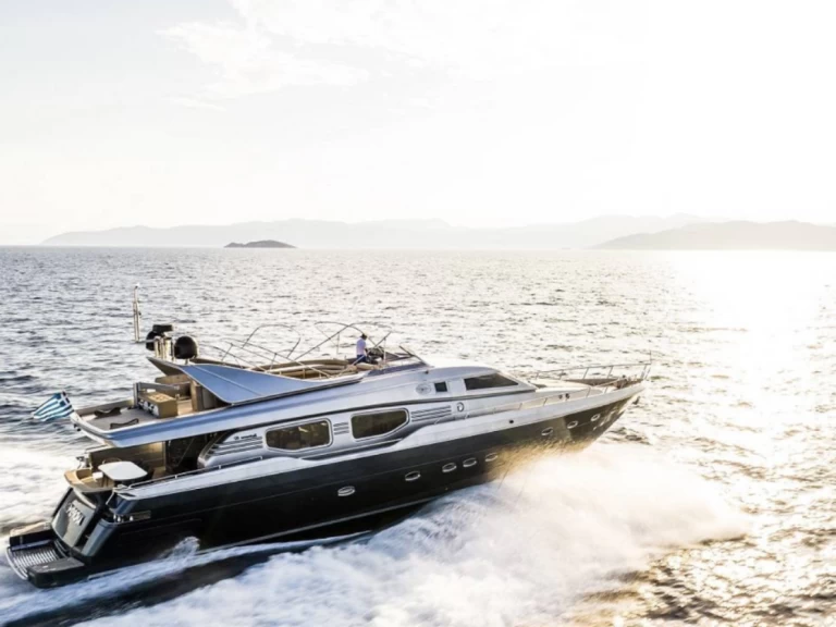 Ein Posillipo 7 8 ' 5 " mieten in Athen