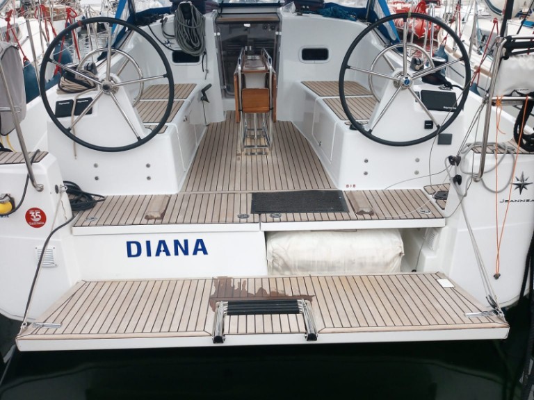 Bootsverleih Jeanneau Oceanis 38 Procida Samboat