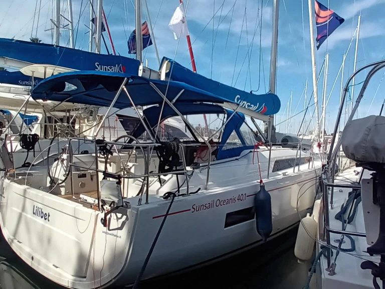 Boot mieten Procida günstig Oceanis 40.1