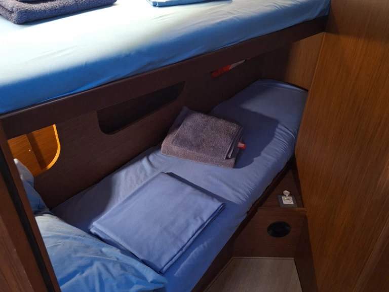 Segelboot mieten in Procida - Bénéteau Oceanis 40.1