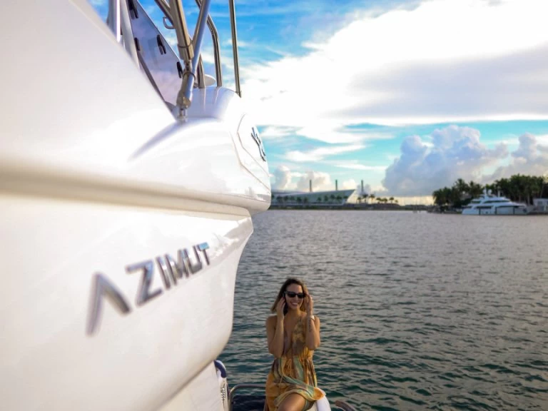 Azimut Azimut 42 Fly mieten Miami Beach