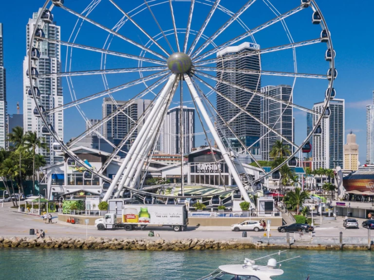 Boot mieten Miami günstig Sea Ray 500 Sundancer