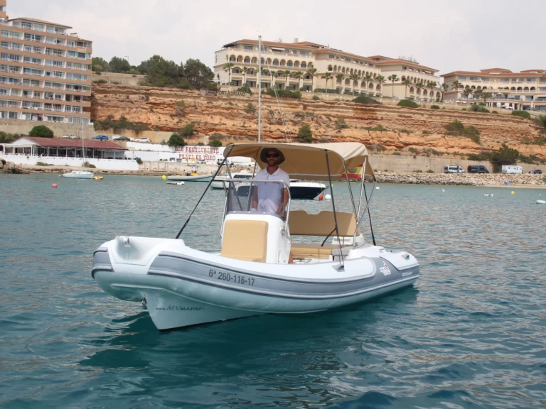 Ein MV Marine 620 mieten in El Toro