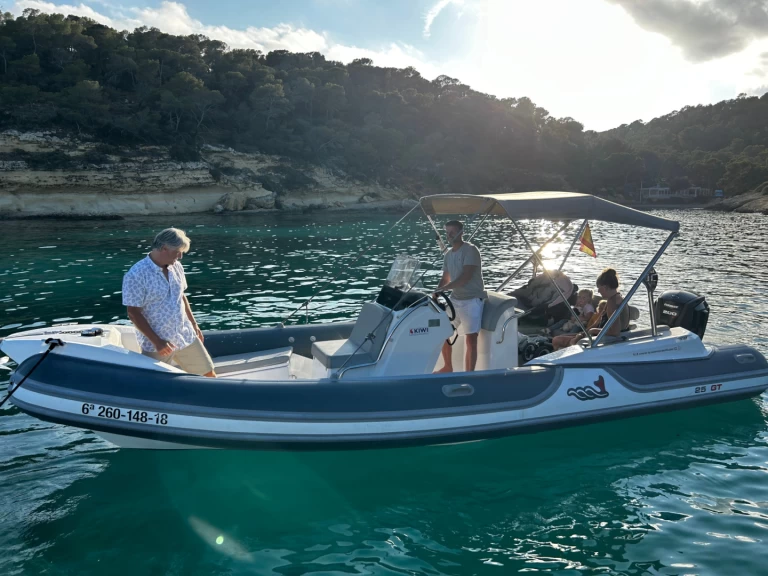 Schlauchboot mieten in El Toro zum besten Preis