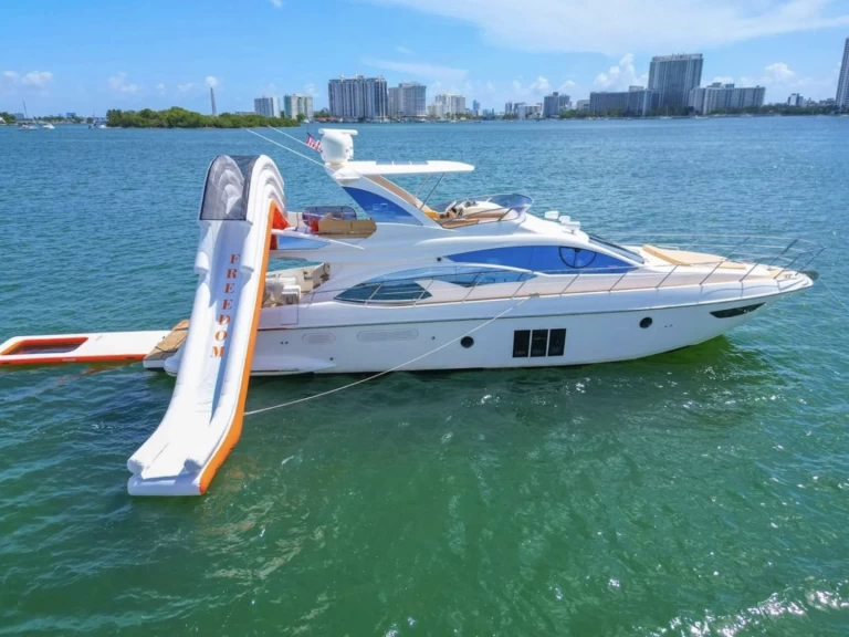 Vermietung Yacht Azimut mit Führerschein