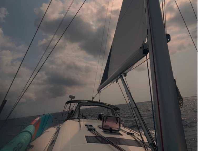 Bootsverleih Bénéteau Oceanis 50 Roda de Barà Samboat