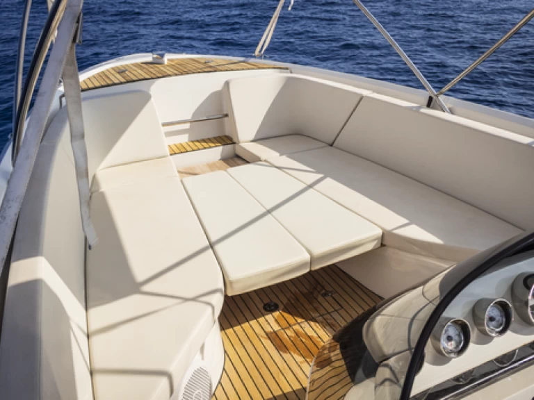 Motorboot mieten in El Toro zum besten Preis