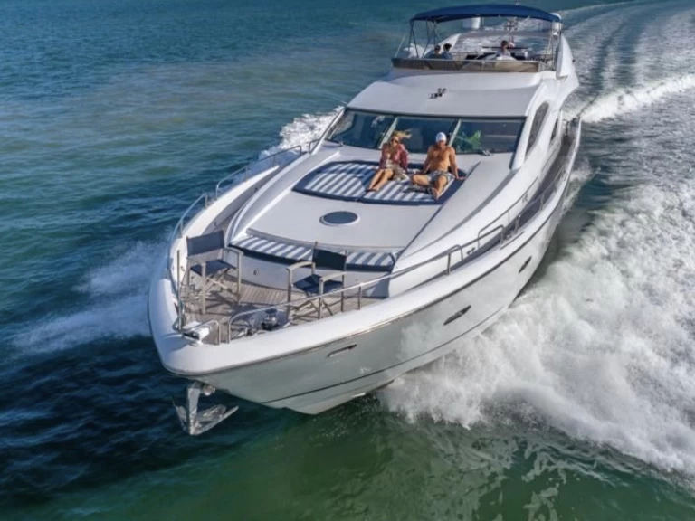 YachtCharter in Miami Beach - Sunseeker Manhattan 80 auf SamBoat
