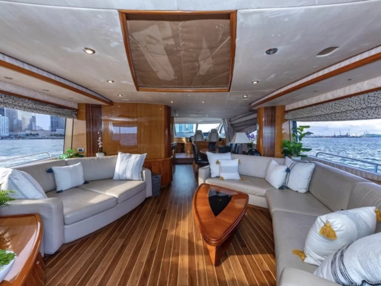 Boot mieten Miami Beach günstig Manhattan 80