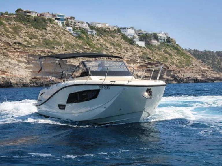 YachtCharter in El Toro - Quicksilver 875 Sundeck auf SamBoat